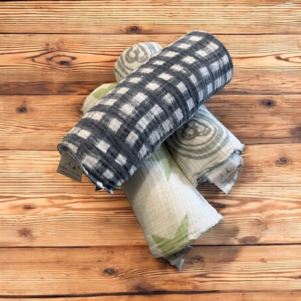 Aden + Anais Muslin Swaddle Blankets Lot Of 3 Stars Plaid 100% Cotton 43”x 42”